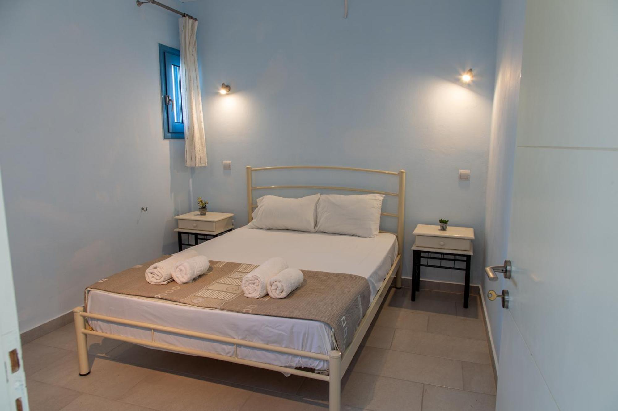 Romanos Xi Apartament Xi Beach