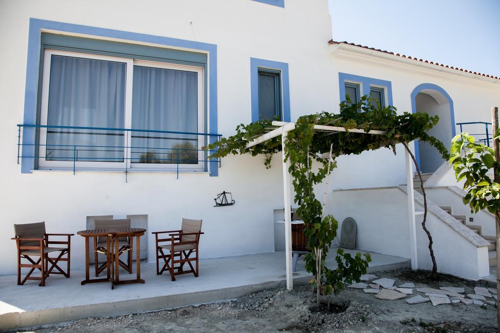 Romanos Xi Apartament