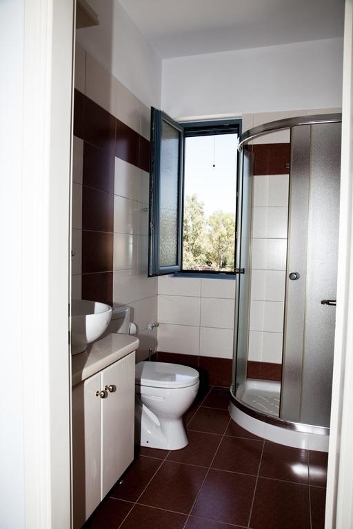 Romanos Xi Apartament Xi Beach