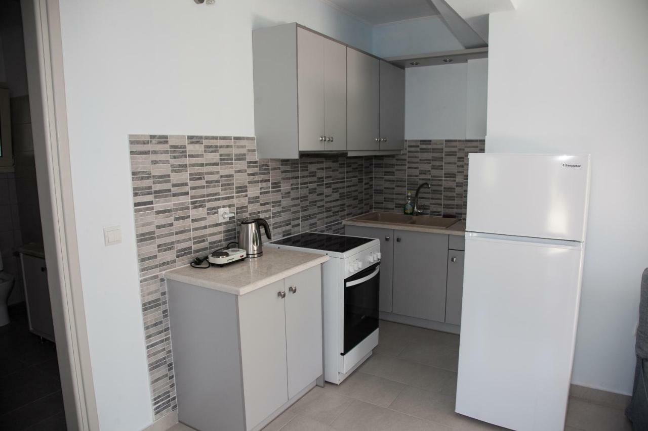 Apartament Romanos Xi